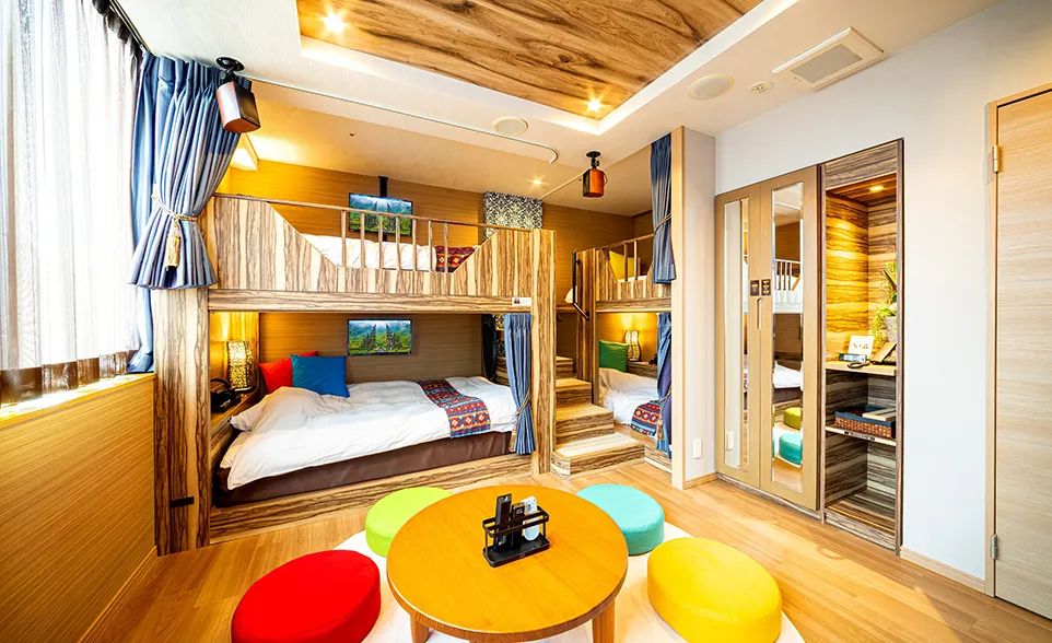Deluxe Quad - 2 Bunk Beds