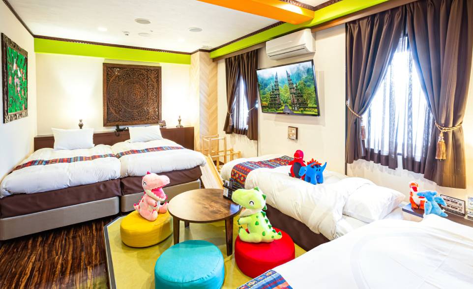 Casual Four Beds Room