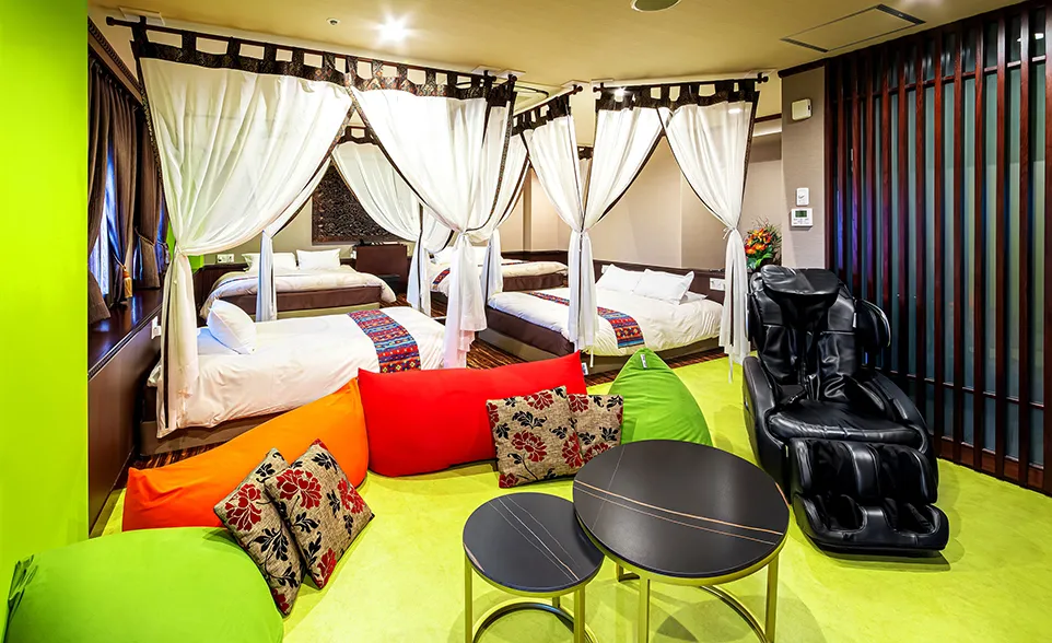 Executive Suite - 3 Queen Beds + Small Double Bed